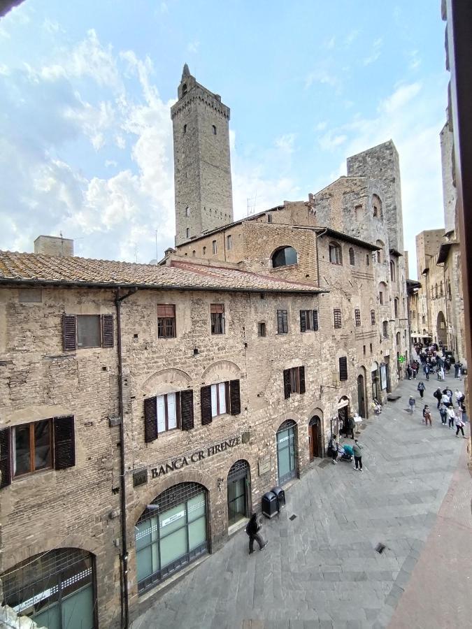 Appartamento Cisterna 33 圣吉米纳诺 外观 照片